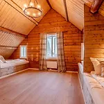 The Hidden Gem - Mountain & View Vikten