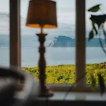 The Hidden Gem - Mountain & View