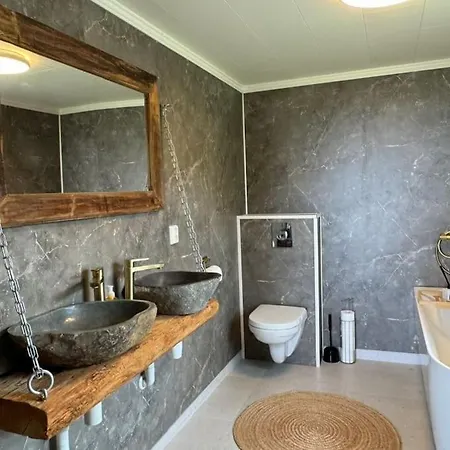 The Hidden Gem - Mountain & View Holiday home *