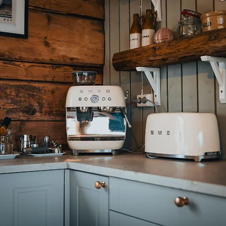 The Hidden Gem - Mountain & View Vikten