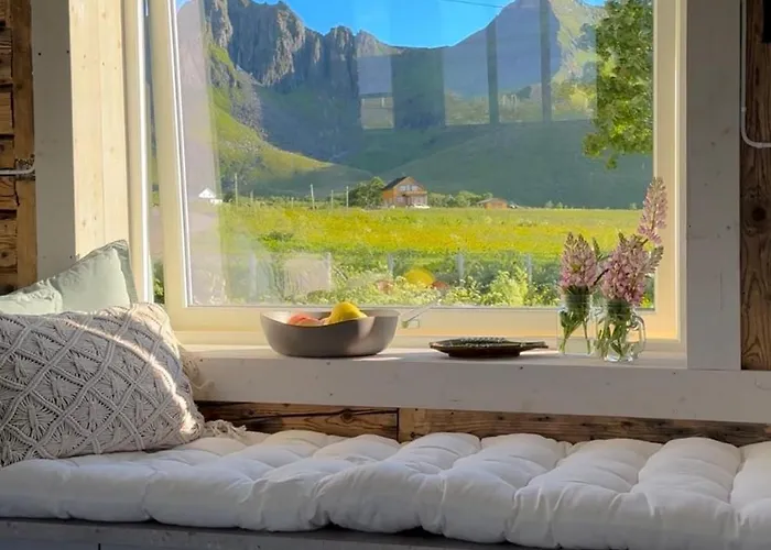The Hidden Gem - Mountain & View Vikten